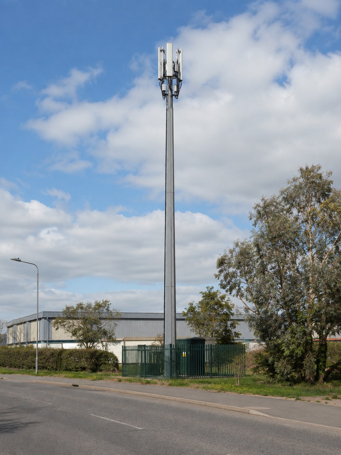 Demonstration roadside monopole and compound visualisation
